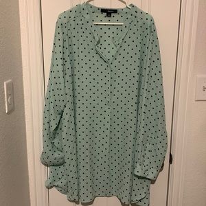 Denim 24/7 brand 32W tunic blouse. Brand new condition/Never worn